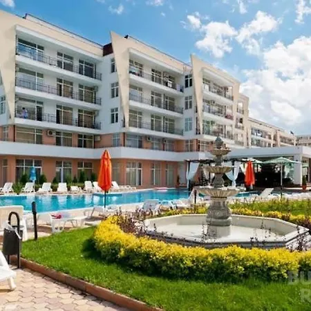 Grand Kamelia Lägenhet Slăntjev Brjag